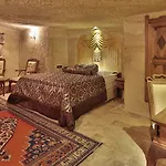מלון Phocas Cave 2*