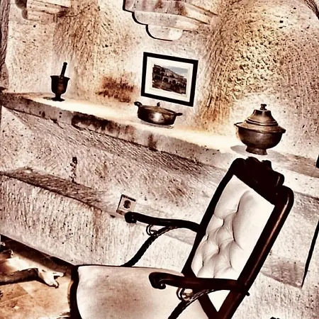 浦卡斯洞穴套房酒店 酒店