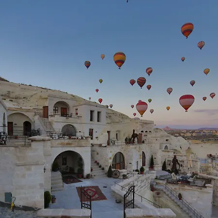 Phocas Cave 호텔 2*