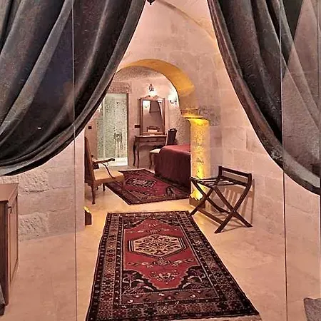 Phocas Cave Hotel