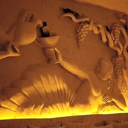 Phocas Cave Hotel