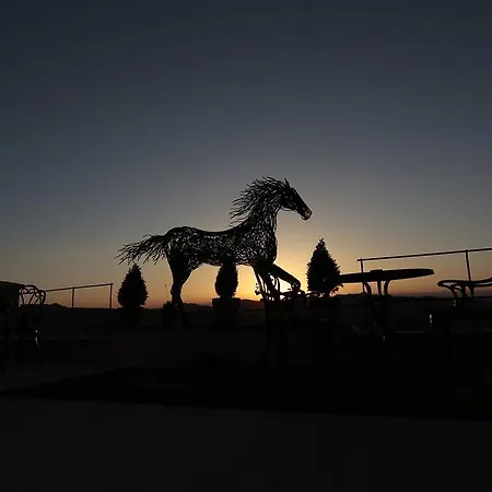 酒店 浦卡斯洞穴套房酒店