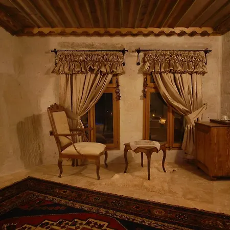 酒店 浦卡斯洞穴套房酒店 2*