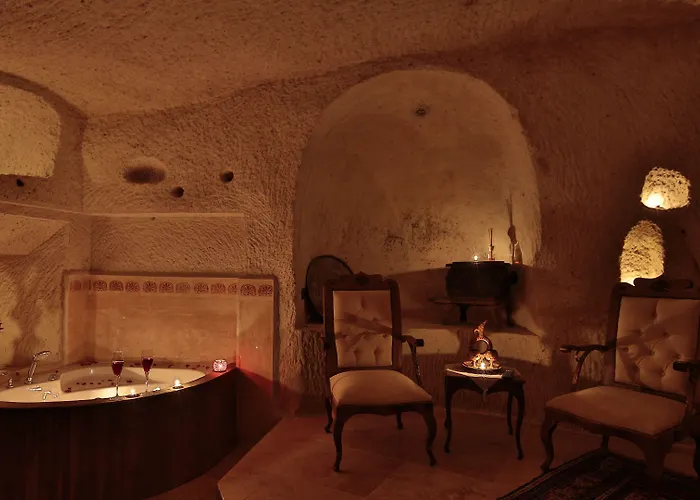 Phocas Cave מלון