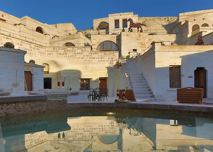 فندق فوكاس كيف سويتس 2*