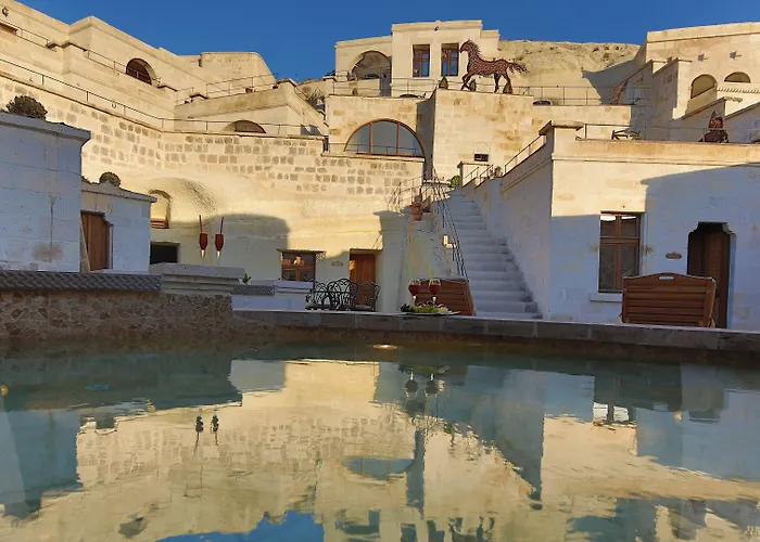 מלון Phocas Cave 2*