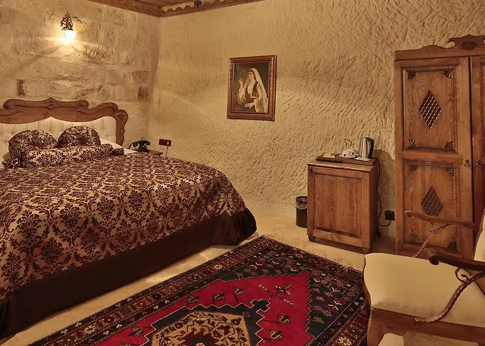 Phocas Cave מלון